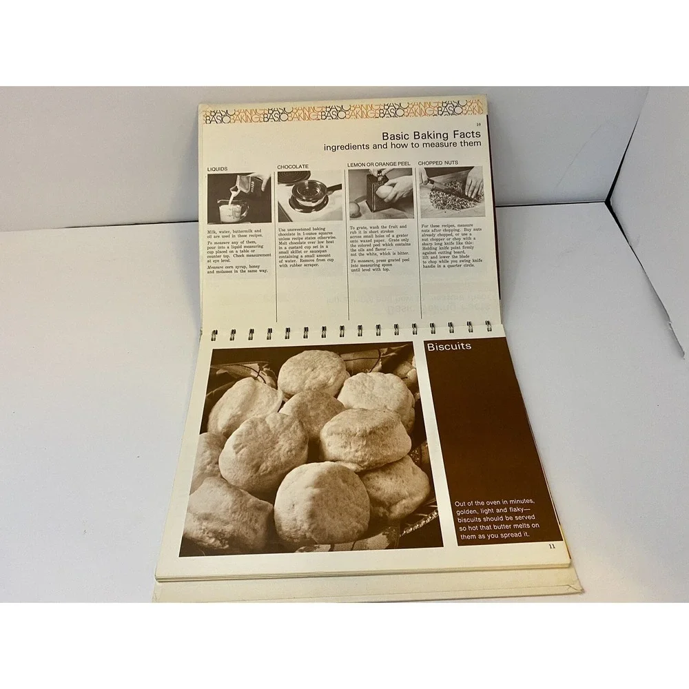 Betty‎ Crocker's Basic Bakings Vintage Cookbook 1971 First Edition 1st Printing